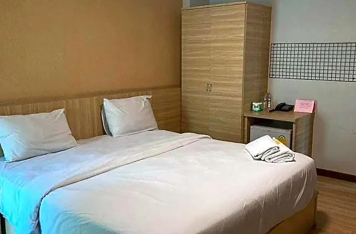Hotel Station 203 4*
